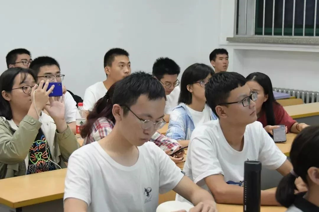 bbe46064dfa8401990a0700620f34586.png bbe46064dfa8401990a0700620f34586.png